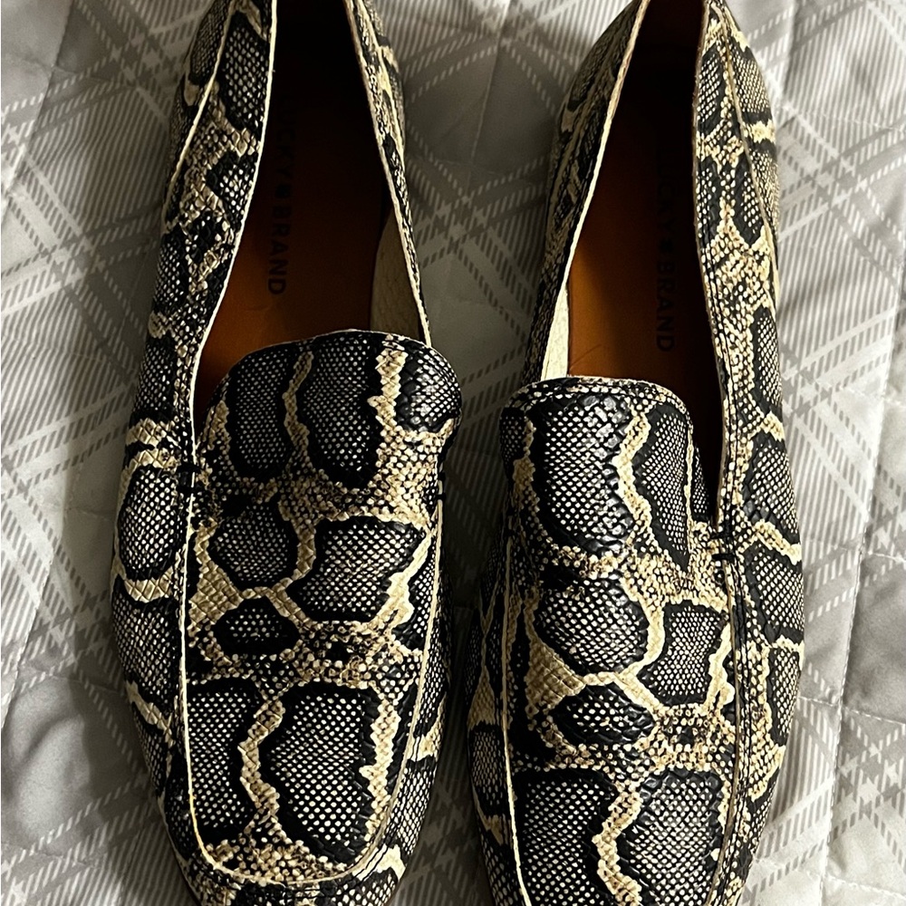 Snakeskin Patterned Loafers